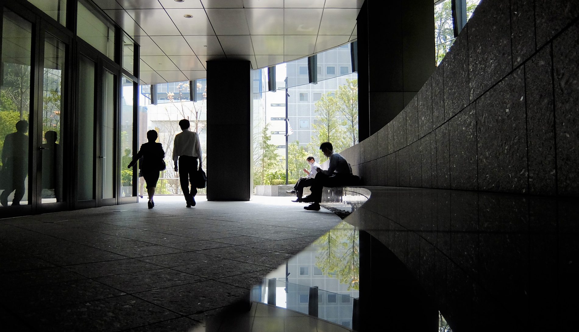 最優秀賞「オフィス街の昼休み」